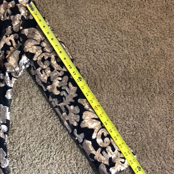 Sequin Shorts Suit - Picture 16 of 16